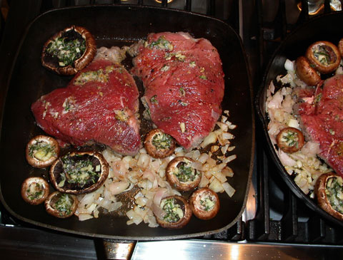 Photo of Chateaubriand with rosemary garlic mushrooms cooking copyright 2004 Owen Linderholm
