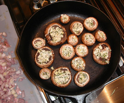 Photo of stuffed crimini mushrooms copyright 2004 Owen Linderholm